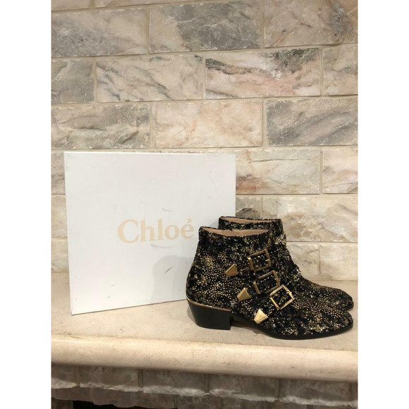 Chloe Suzanna Black Gold Velvet Coupe Studded Short Zipper Ankle Heel Bootie 37 - Picture 3 of 12